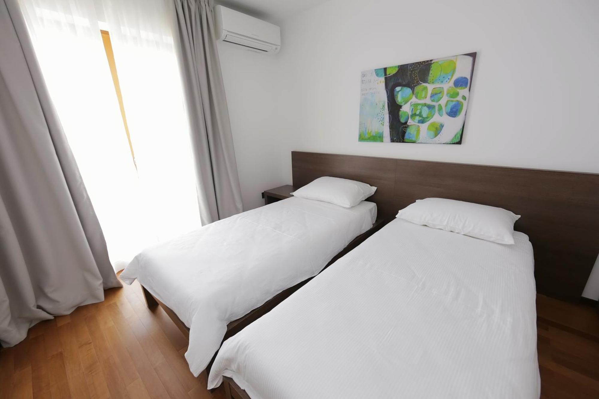 Apartments Poville Residence Повиле Стая снимка