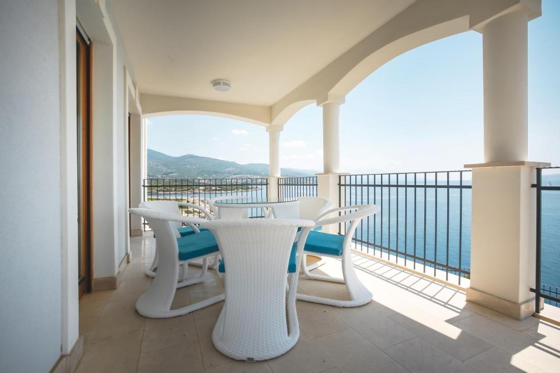 Apartments Poville Residence Повиле Екстериор снимка
