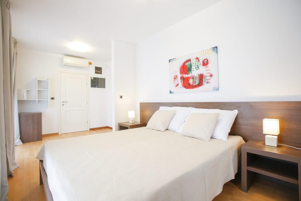Apartments Poville Residence Повиле Екстериор снимка
