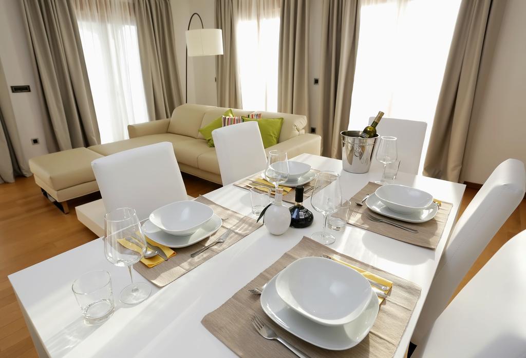 Apartments Poville Residence Повиле Екстериор снимка